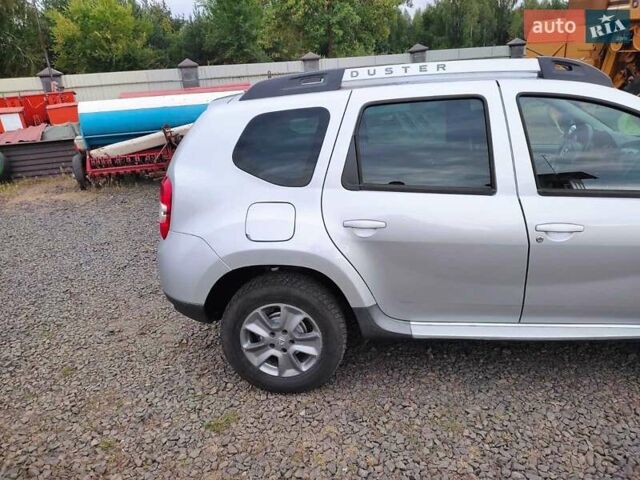 Сірий Дачія Duster, об'ємом двигуна 1.5 л та пробігом 197 тис. км за 12200 $, фото 3 на Automoto.ua