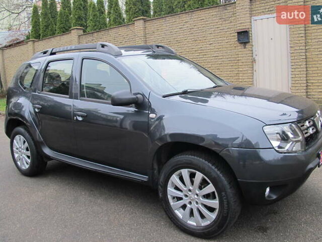 Серый Дачия Duster, объемом двигателя 1.6 л и пробегом 194 тыс. км за 10250 $, фото 2 на Automoto.ua