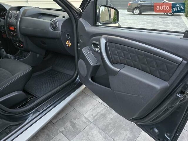 Серый Дачия Duster, объемом двигателя 1.2 л и пробегом 103 тыс. км за 9950 $, фото 23 на Automoto.ua