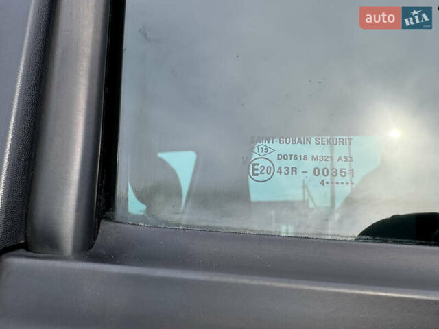 Сірий Дачія Duster, об'ємом двигуна 1.2 л та пробігом 85 тис. км за 9900 $, фото 41 на Automoto.ua