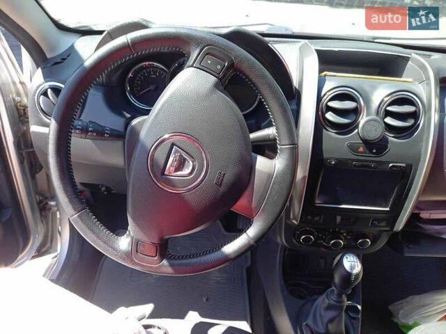 Сірий Дачія Duster, об'ємом двигуна 1.5 л та пробігом 175 тис. км за 10800 $, фото 22 на Automoto.ua