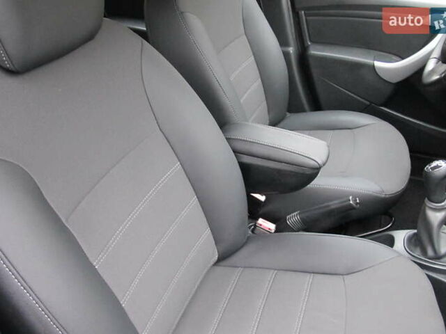 Серый Дачия Duster, объемом двигателя 1.6 л и пробегом 194 тыс. км за 10250 $, фото 14 на Automoto.ua
