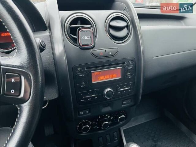 Серый Дачия Duster, объемом двигателя 1.2 л и пробегом 103 тыс. км за 9500 $, фото 21 на Automoto.ua