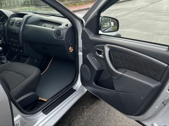 Сірий Дачія Duster, об'ємом двигуна 1.5 л та пробігом 172 тис. км за 11300 $, фото 20 на Automoto.ua