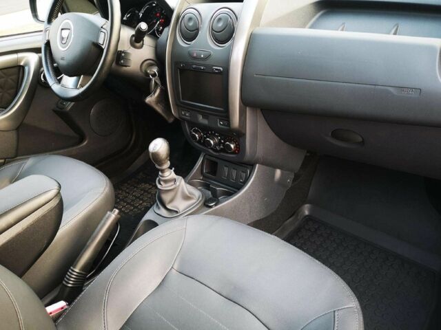 Серый Дачия Duster, объемом двигателя 1.2 л и пробегом 86 тыс. км за 6900 $, фото 9 на Automoto.ua