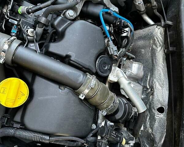 Сірий Дачія Duster, об'ємом двигуна 1.5 л та пробігом 151 тис. км за 9999 $, фото 31 на Automoto.ua