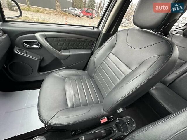 Сірий Дачія Duster, об'ємом двигуна 1.6 л та пробігом 210 тис. км за 9900 $, фото 17 на Automoto.ua