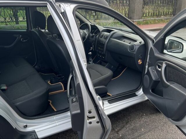 Сірий Дачія Duster, об'ємом двигуна 1.5 л та пробігом 172 тис. км за 11300 $, фото 8 на Automoto.ua