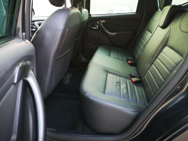 Сірий Дачія Duster, об'ємом двигуна 1.2 л та пробігом 86 тис. км за 7000 $, фото 13 на Automoto.ua