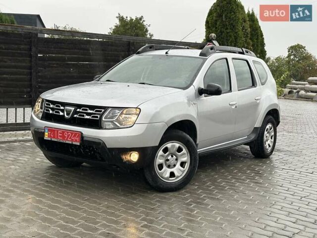 Серый Дачия Duster, объемом двигателя 1.6 л и пробегом 207 тыс. км за 8900 $, фото 1 на Automoto.ua