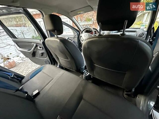Сірий Дачія Duster, об'ємом двигуна 1.5 л та пробігом 151 тис. км за 9999 $, фото 21 на Automoto.ua