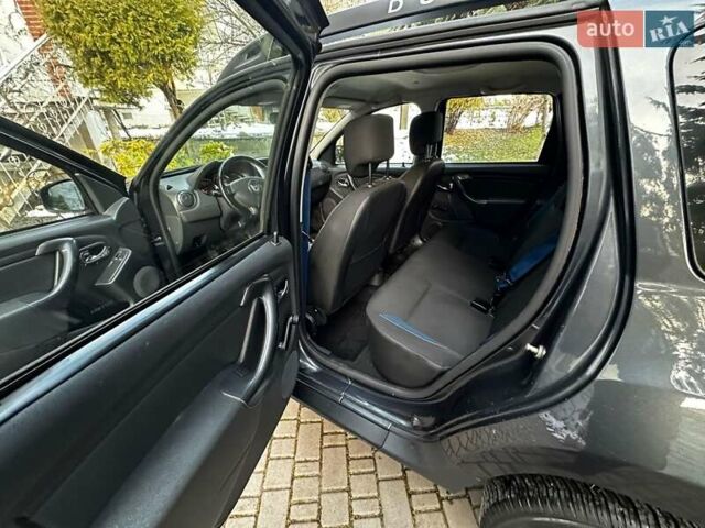 Сірий Дачія Duster, об'ємом двигуна 1.5 л та пробігом 151 тис. км за 9999 $, фото 5 на Automoto.ua