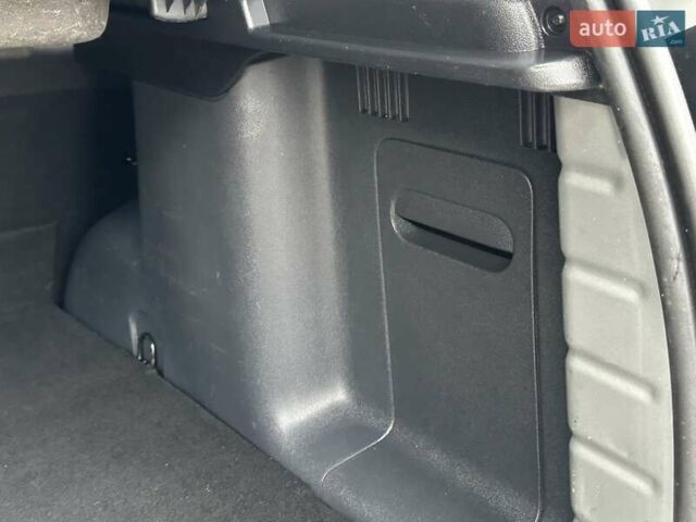 Сірий Дачія Duster, об'ємом двигуна 1.6 л та пробігом 210 тис. км за 9900 $, фото 35 на Automoto.ua