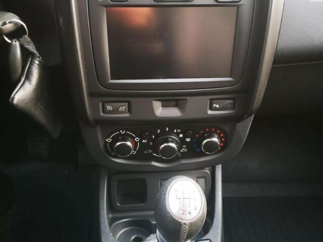 Сірий Дачія Duster, об'ємом двигуна 1.2 л та пробігом 86 тис. км за 7000 $, фото 12 на Automoto.ua