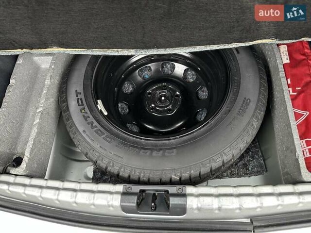 Сірий Дачія Duster, об'ємом двигуна 1.6 л та пробігом 210 тис. км за 9900 $, фото 33 на Automoto.ua