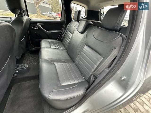 Сірий Дачія Duster, об'ємом двигуна 1.6 л та пробігом 210 тис. км за 9900 $, фото 26 на Automoto.ua
