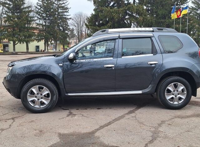 Сірий Дачія Duster, об'ємом двигуна 0 л та пробігом 177 тис. км за 12300 $, фото 4 на Automoto.ua