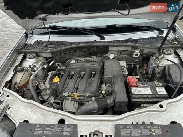 Серый Дачия Duster, объемом двигателя 1.6 л и пробегом 207 тыс. км за 8900 $, фото 39 на Automoto.ua