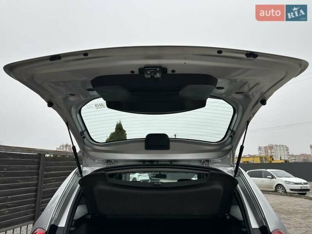 Сірий Дачія Duster, об'ємом двигуна 1.6 л та пробігом 210 тис. км за 9900 $, фото 32 на Automoto.ua