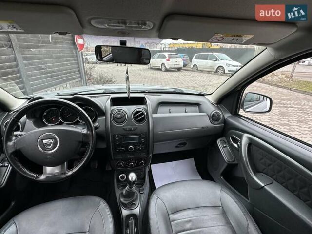 Сірий Дачія Duster, об'ємом двигуна 1.6 л та пробігом 210 тис. км за 9900 $, фото 37 на Automoto.ua