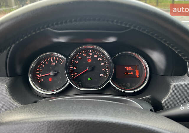 Сірий Дачія Duster, об'ємом двигуна 1.5 л та пробігом 172 тис. км за 11300 $, фото 39 на Automoto.ua