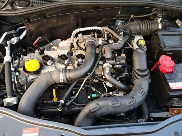 Серый Дачия Duster, объемом двигателя 1.2 л и пробегом 86 тыс. км за 6900 $, фото 14 на Automoto.ua