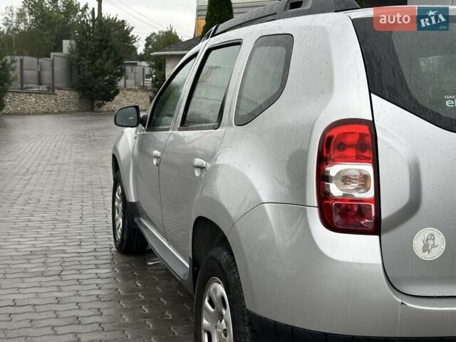 Серый Дачия Duster, объемом двигателя 1.6 л и пробегом 207 тыс. км за 8900 $, фото 6 на Automoto.ua