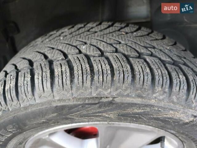 Серый Дачия Duster, объемом двигателя 1.6 л и пробегом 146 тыс. км за 9950 $, фото 19 на Automoto.ua