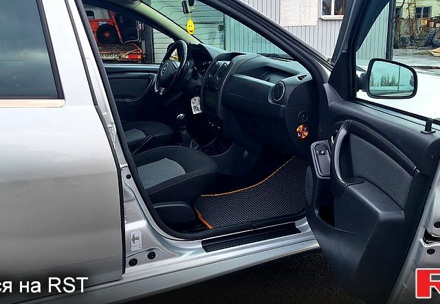 Сірий Дачія Duster, об'ємом двигуна 1.5 л та пробігом 167 тис. км за 11900 $, фото 9 на Automoto.ua