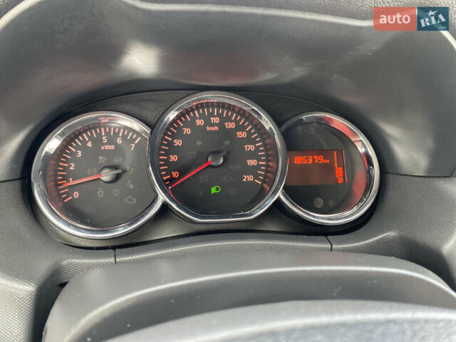 Сірий Дачія Duster, об'ємом двигуна 1.6 л та пробігом 185 тис. км за 11400 $, фото 20 на Automoto.ua