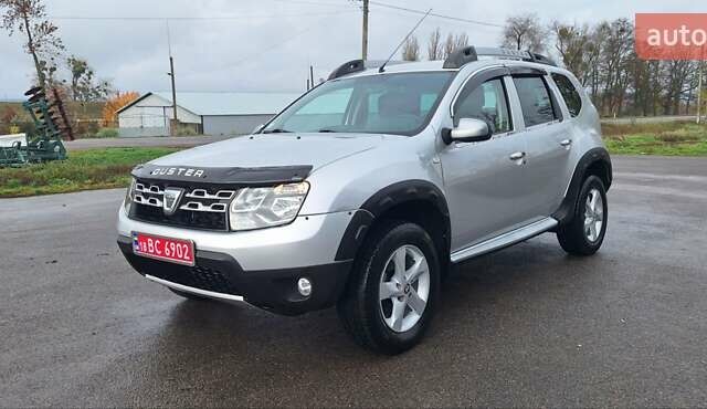 Серый Дачия Duster, объемом двигателя 1.5 л и пробегом 167 тыс. км за 11900 $, фото 2 на Automoto.ua