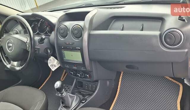 Серый Дачия Duster, объемом двигателя 1.5 л и пробегом 167 тыс. км за 11900 $, фото 67 на Automoto.ua