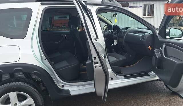 Серый Дачия Duster, объемом двигателя 1.5 л и пробегом 167 тыс. км за 11900 $, фото 22 на Automoto.ua