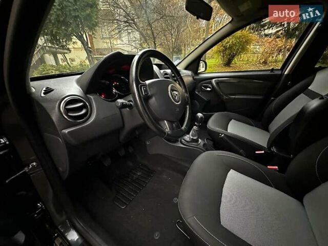 Серый Дачия Duster, объемом двигателя 1.5 л и пробегом 170 тыс. км за 10900 $, фото 12 на Automoto.ua