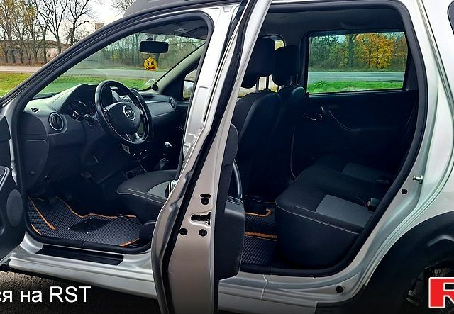 Сірий Дачія Duster, об'ємом двигуна 1.5 л та пробігом 167 тис. км за 11900 $, фото 8 на Automoto.ua