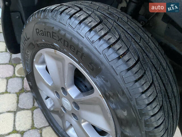 Серый Дачия Duster, объемом двигателя 1.5 л и пробегом 200 тыс. км за 12000 $, фото 21 на Automoto.ua