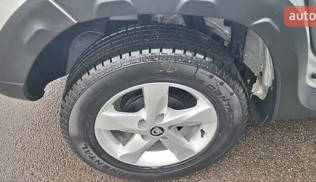 Серый Дачия Duster, объемом двигателя 1.5 л и пробегом 167 тыс. км за 11900 $, фото 82 на Automoto.ua