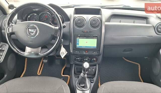 Серый Дачия Duster, объемом двигателя 1.5 л и пробегом 167 тыс. км за 11900 $, фото 23 на Automoto.ua
