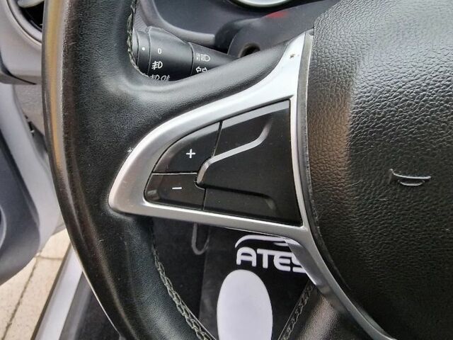 Сірий Дачія Duster, об'ємом двигуна 1.5 л та пробігом 128 тис. км за 8270 $, фото 13 на Automoto.ua