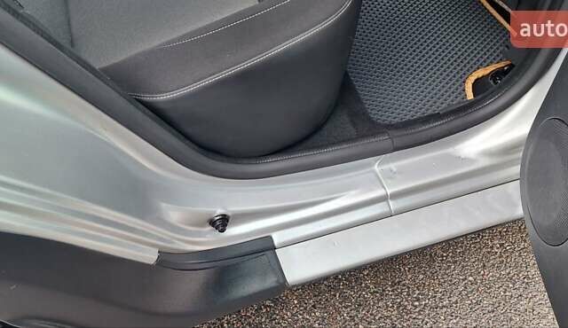 Серый Дачия Duster, объемом двигателя 1.5 л и пробегом 167 тыс. км за 11900 $, фото 79 на Automoto.ua