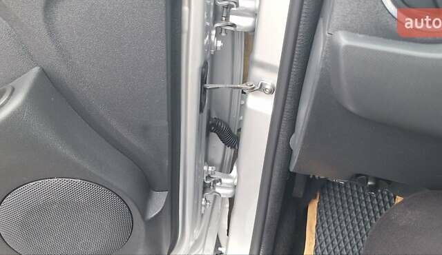 Серый Дачия Duster, объемом двигателя 1.5 л и пробегом 167 тыс. км за 11900 $, фото 118 на Automoto.ua