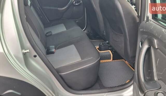 Серый Дачия Duster, объемом двигателя 1.5 л и пробегом 167 тыс. км за 11900 $, фото 75 на Automoto.ua