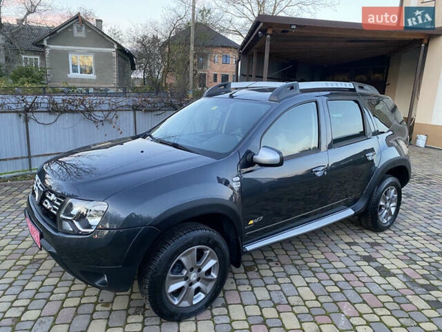 Серый Дачия Duster, объемом двигателя 1.5 л и пробегом 200 тыс. км за 12000 $, фото 2 на Automoto.ua