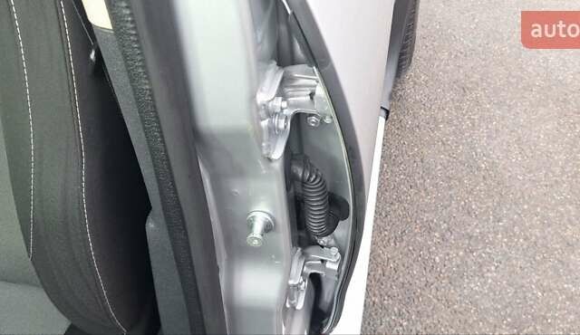 Серый Дачия Duster, объемом двигателя 1.5 л и пробегом 167 тыс. км за 11900 $, фото 49 на Automoto.ua