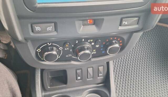 Серый Дачия Duster, объемом двигателя 1.5 л и пробегом 167 тыс. км за 11900 $, фото 114 на Automoto.ua