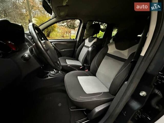 Серый Дачия Duster, объемом двигателя 1.5 л и пробегом 170 тыс. км за 10900 $, фото 10 на Automoto.ua