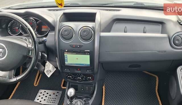 Серый Дачия Duster, объемом двигателя 1.5 л и пробегом 167 тыс. км за 11900 $, фото 86 на Automoto.ua