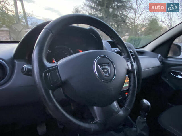 Серый Дачия Duster, объемом двигателя 1.5 л и пробегом 200 тыс. км за 12000 $, фото 42 на Automoto.ua