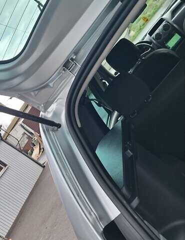 Серый Дачия Duster, объемом двигателя 1.5 л и пробегом 167 тыс. км за 11900 $, фото 29 на Automoto.ua