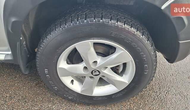 Серый Дачия Duster, объемом двигателя 1.5 л и пробегом 167 тыс. км за 11900 $, фото 84 на Automoto.ua